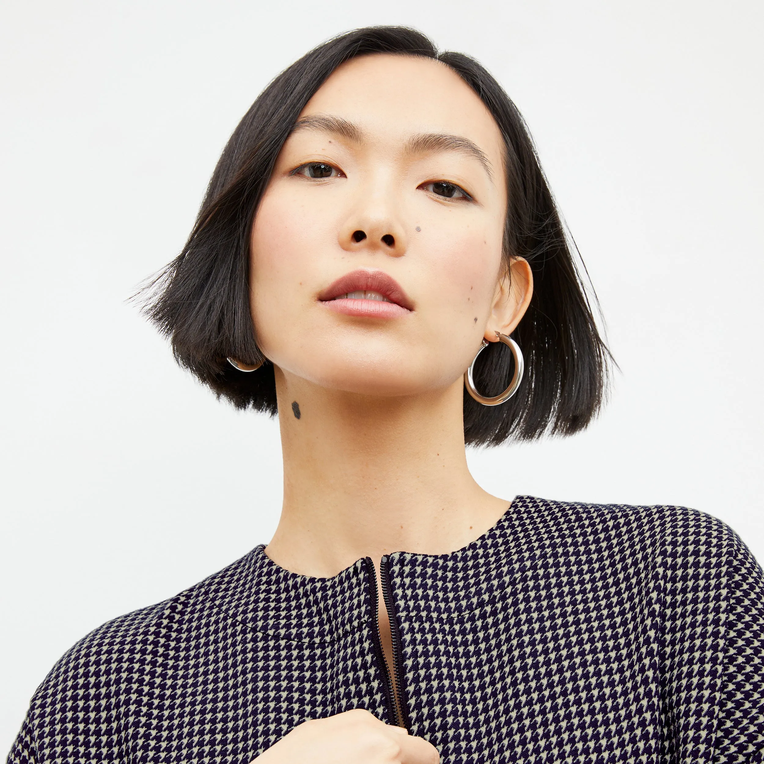 Tully Top - Stretch Houndstooth :: Black / White